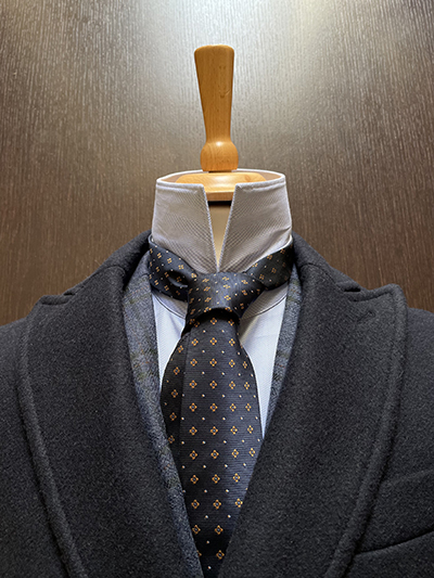 Cappotto Doppiopetto in Cashmere e Lana Blu Notte - immagine 4