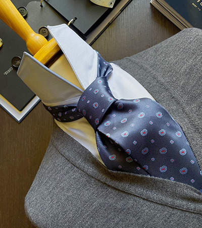 Gilet con Bottoni Sottogiacca in Lana Extrafine