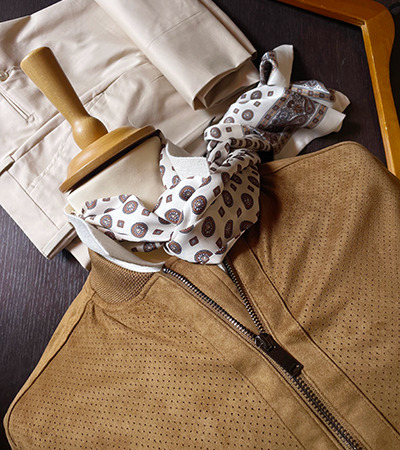 Bomber traforato mano scamosciata Cognac
