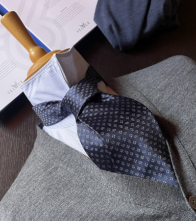 Gilet con Bottoni Sottogiacca in Lana Extrafine
